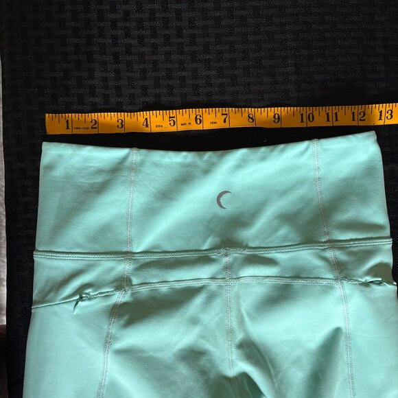 ZYIA Zip Pocket Light N Tight High Rise Crop Capri‎ Leggings Mint Green Size 4 - Picture 7 of 8
